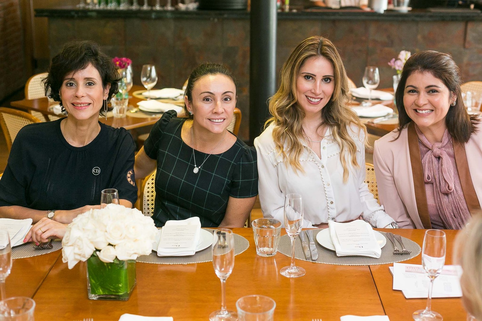 Dior promove bate-papo com a dermatologista Juliana Neiva
