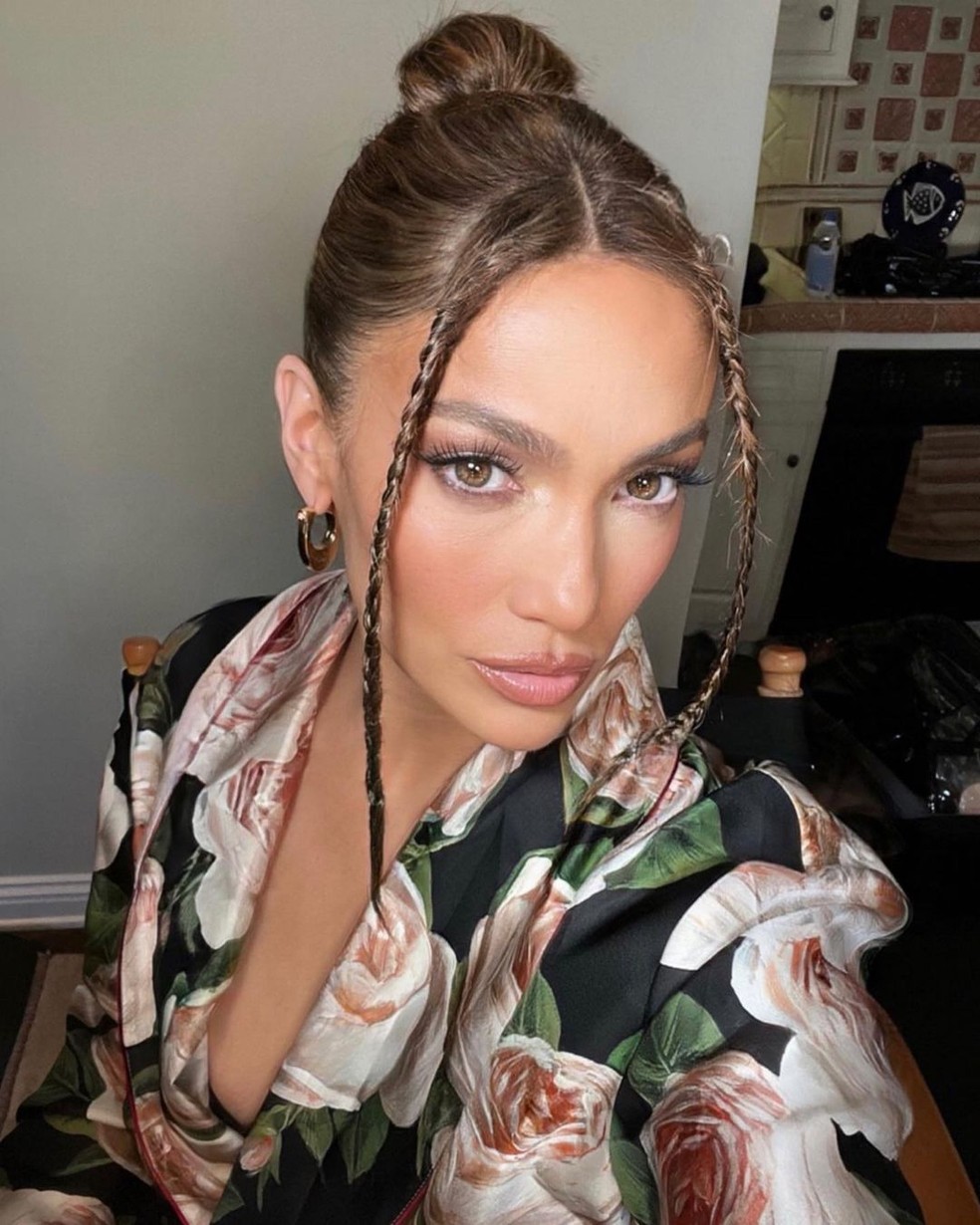Inspiração de penteado para festa junina — Foto: Reprodução/ Instagram JLo