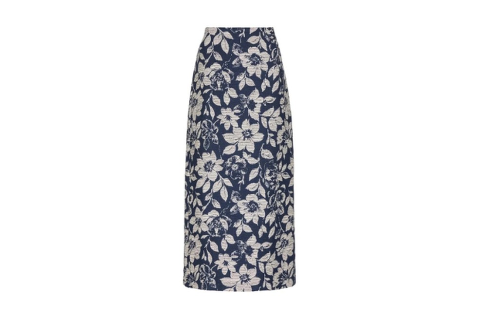 Saia midi Eleonora de jacquard floral, da Lalibela - Preço sugerido: R$ 1.698 — Foto: Reprodução