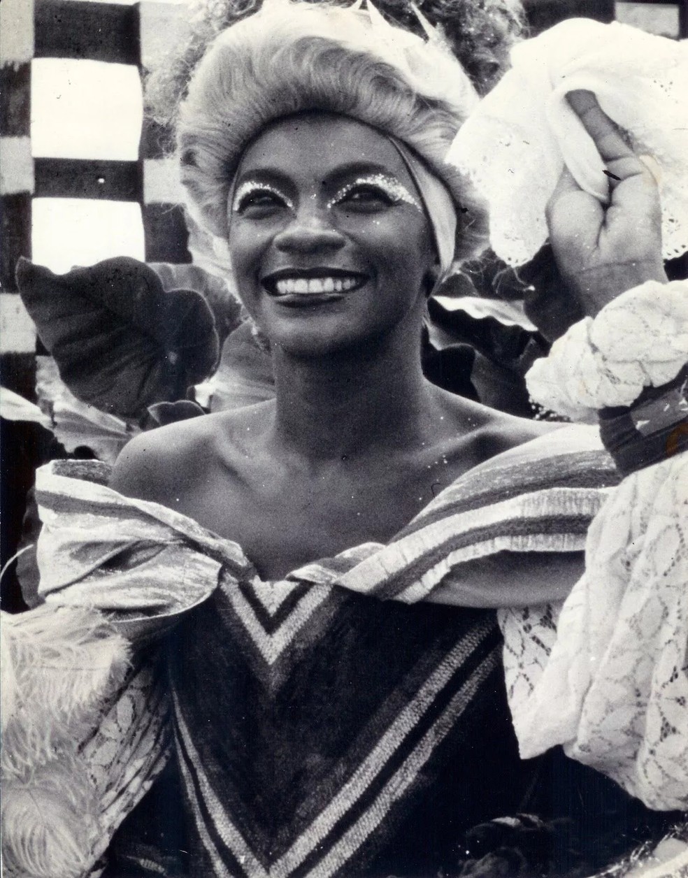 Zezé Motta como Xica da Silva — Foto: Reprodução/Instagram