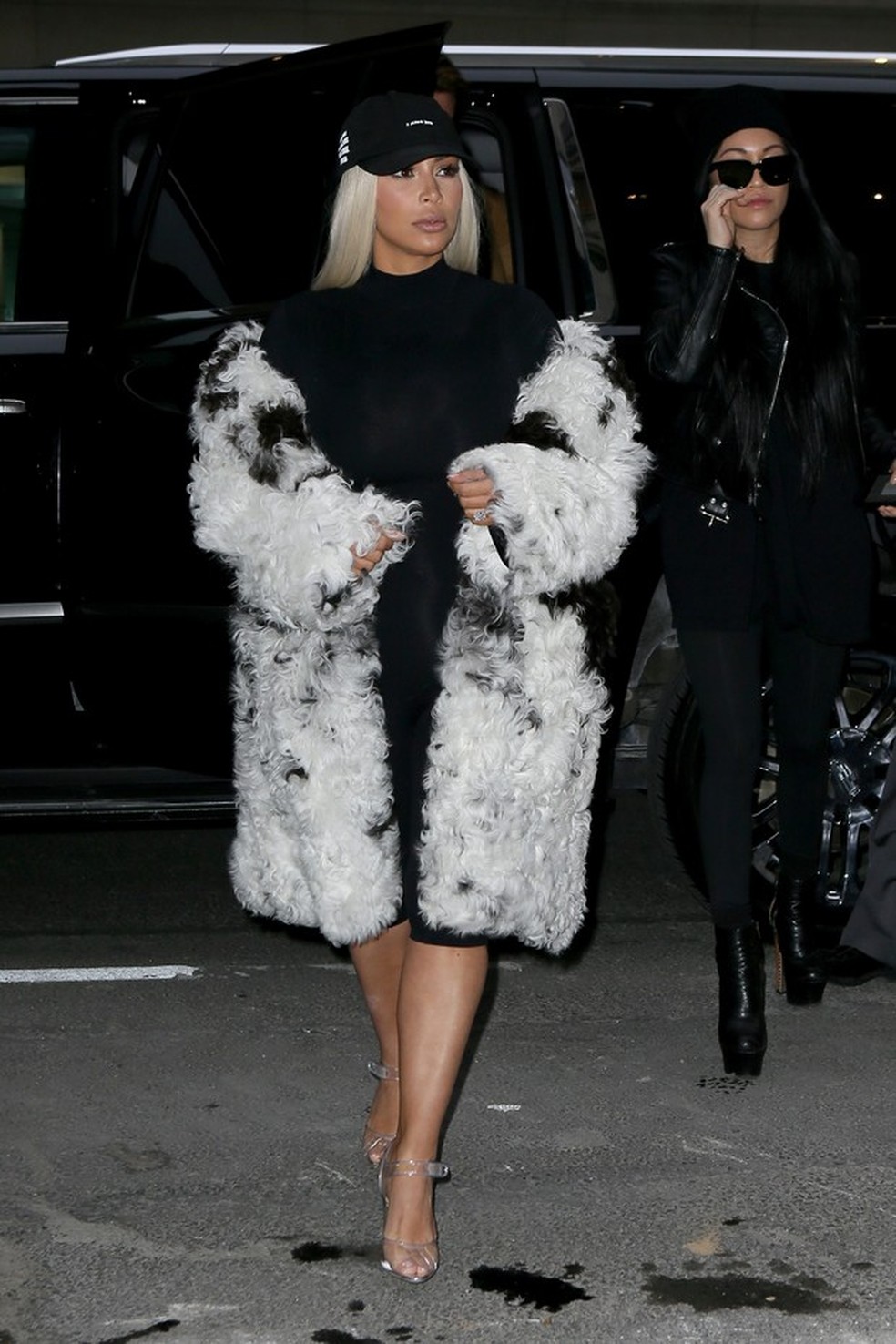 Sandalia transparente outlet kim kardashian