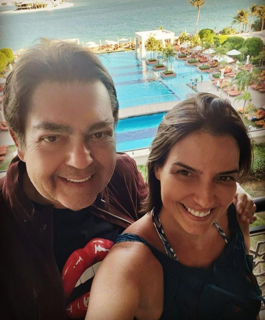 Com Faustão internado, Luciana Cardoso, mulher do apresentador, posta sobre 'ter esperança'