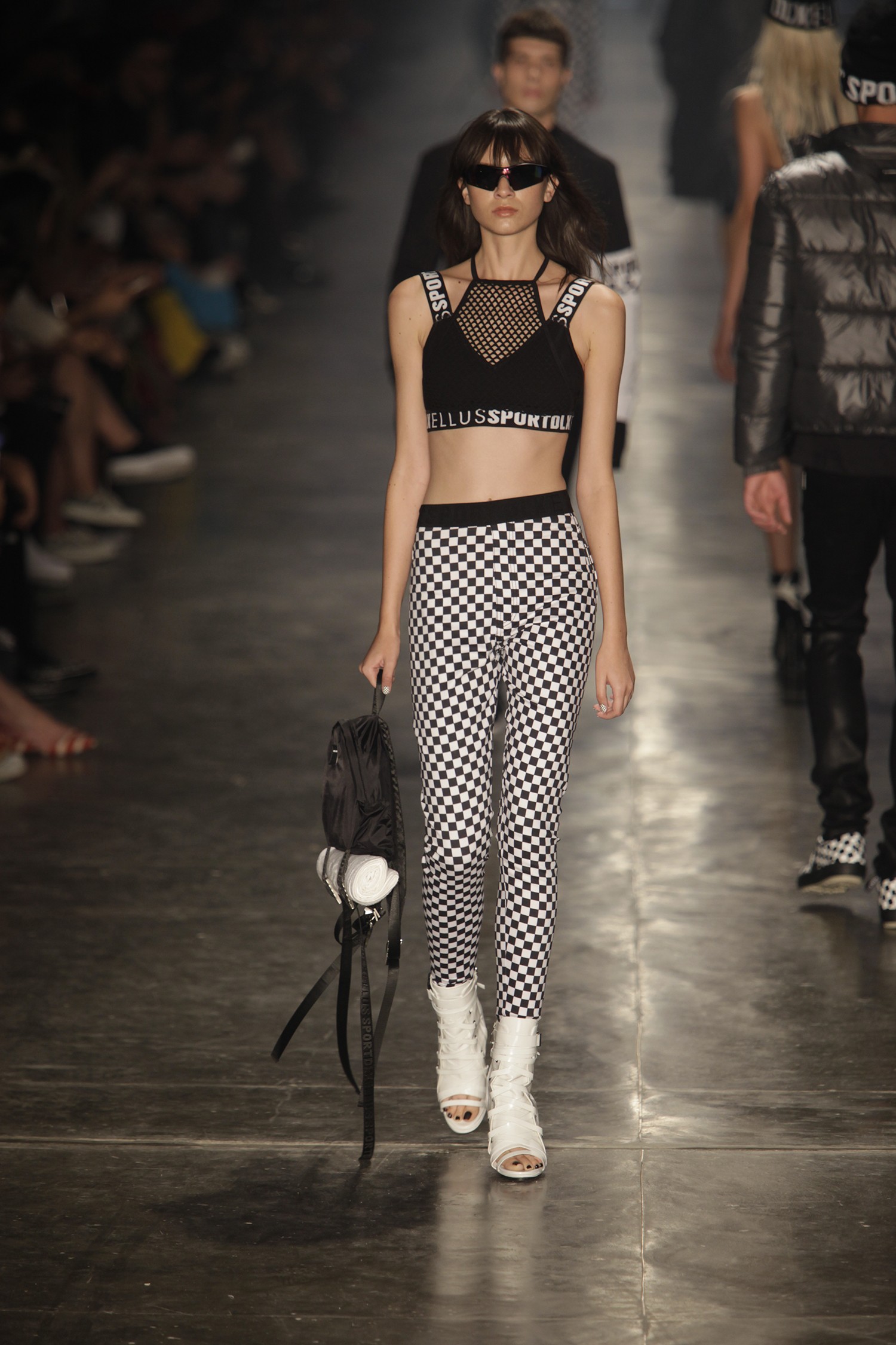 O streetwear 90's da Ellus para o inverno 2016