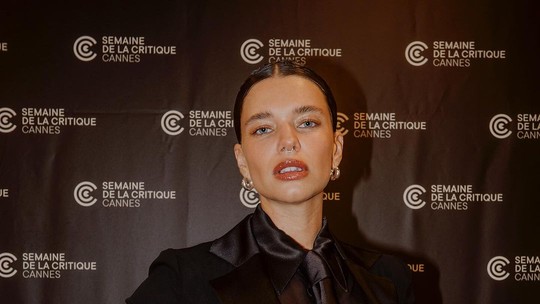 Bruna Linzmeyer marca presença no Festival de Cinema de Cannes