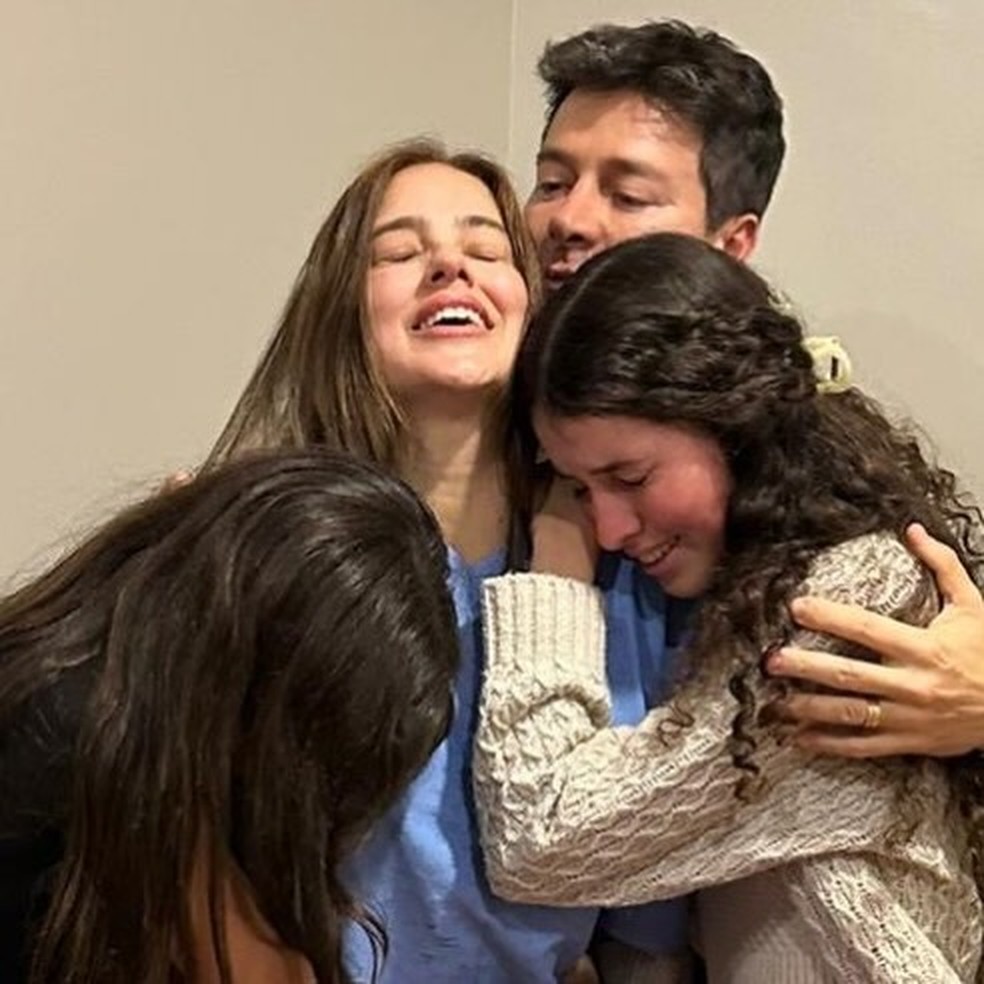 Vera Viel celebra dois anos em remissão de câncer às vésperas dos 51 anos — Foto: Reprodução/Instagram