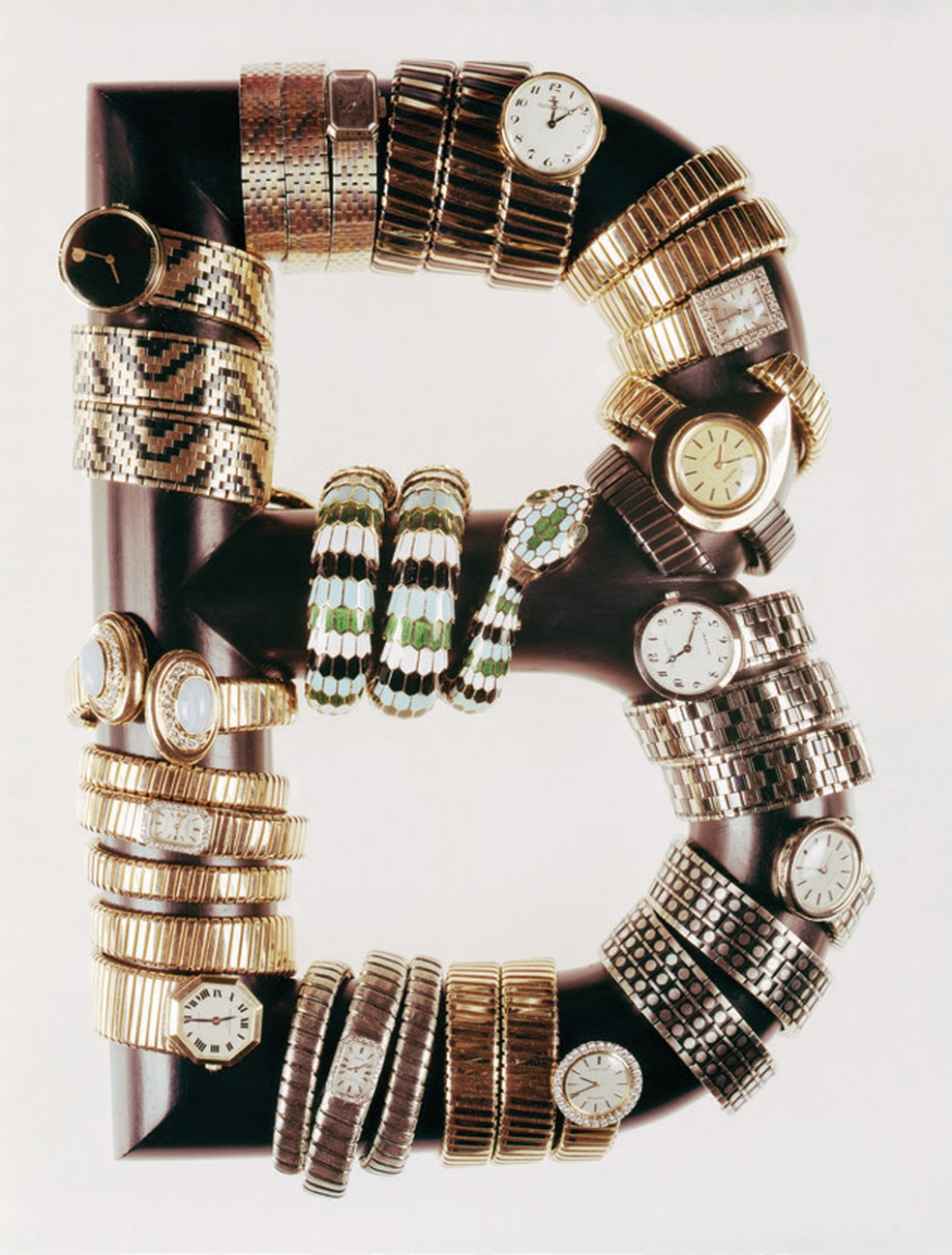 Bvlgari celebra 75 anos da Serpenti com colaboração com Gabriel Massan