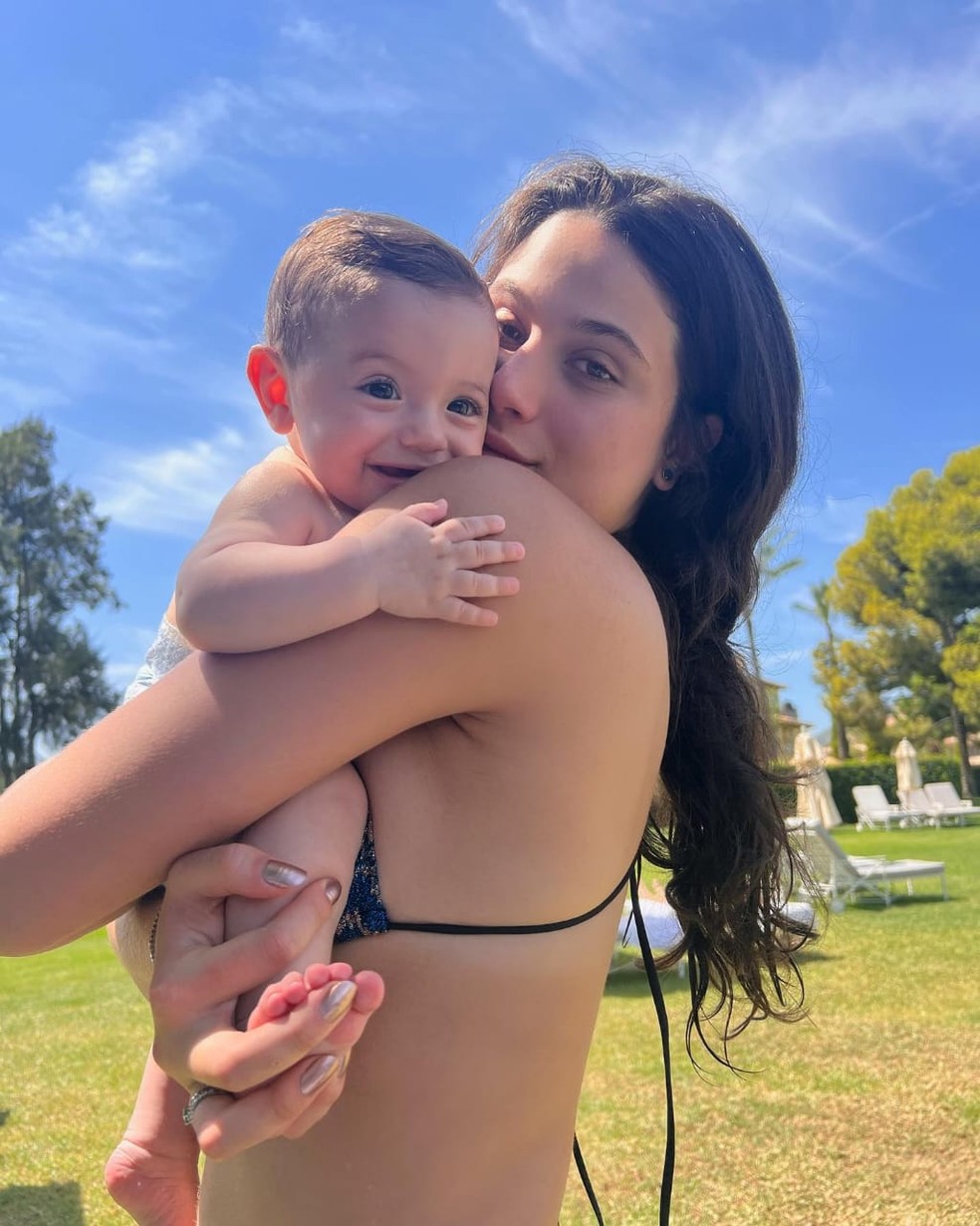 Claudia Raia se derrete pelos filhos — Foto: Reprodução/Instagram
