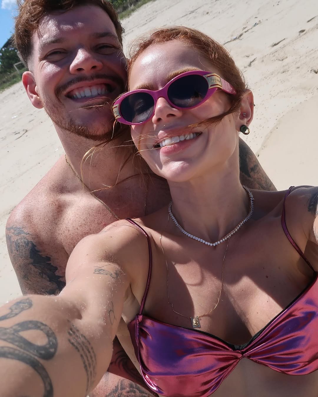 Ferrugem celebra 9 anos de relacionamento