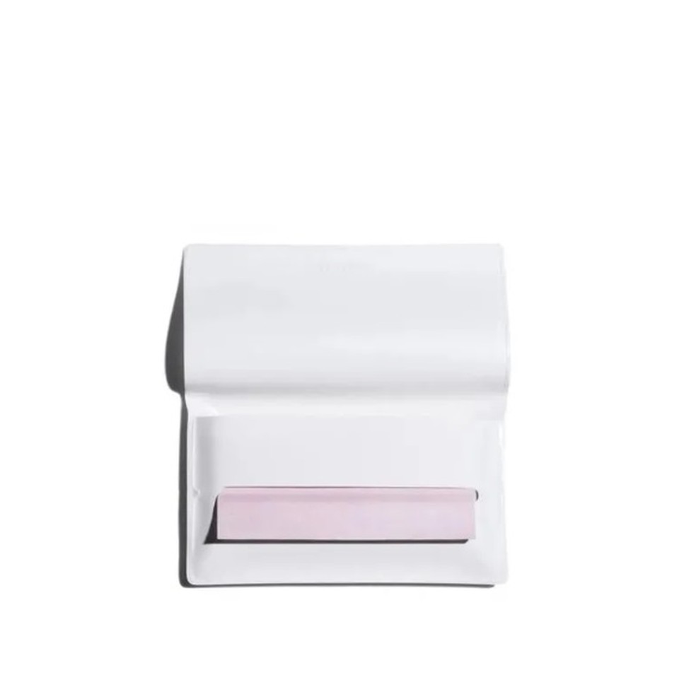 Oil-Control Blotting Paper, Shiseido — Foto: Divulgação