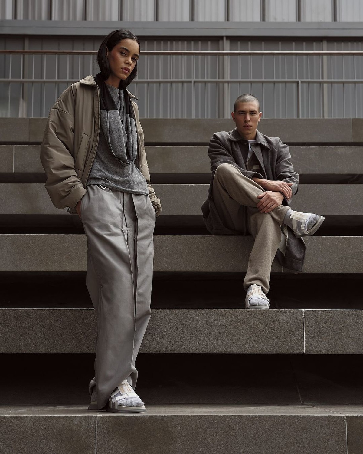 Marcas de moda se unem a instituições culturais em collabs exclusivas