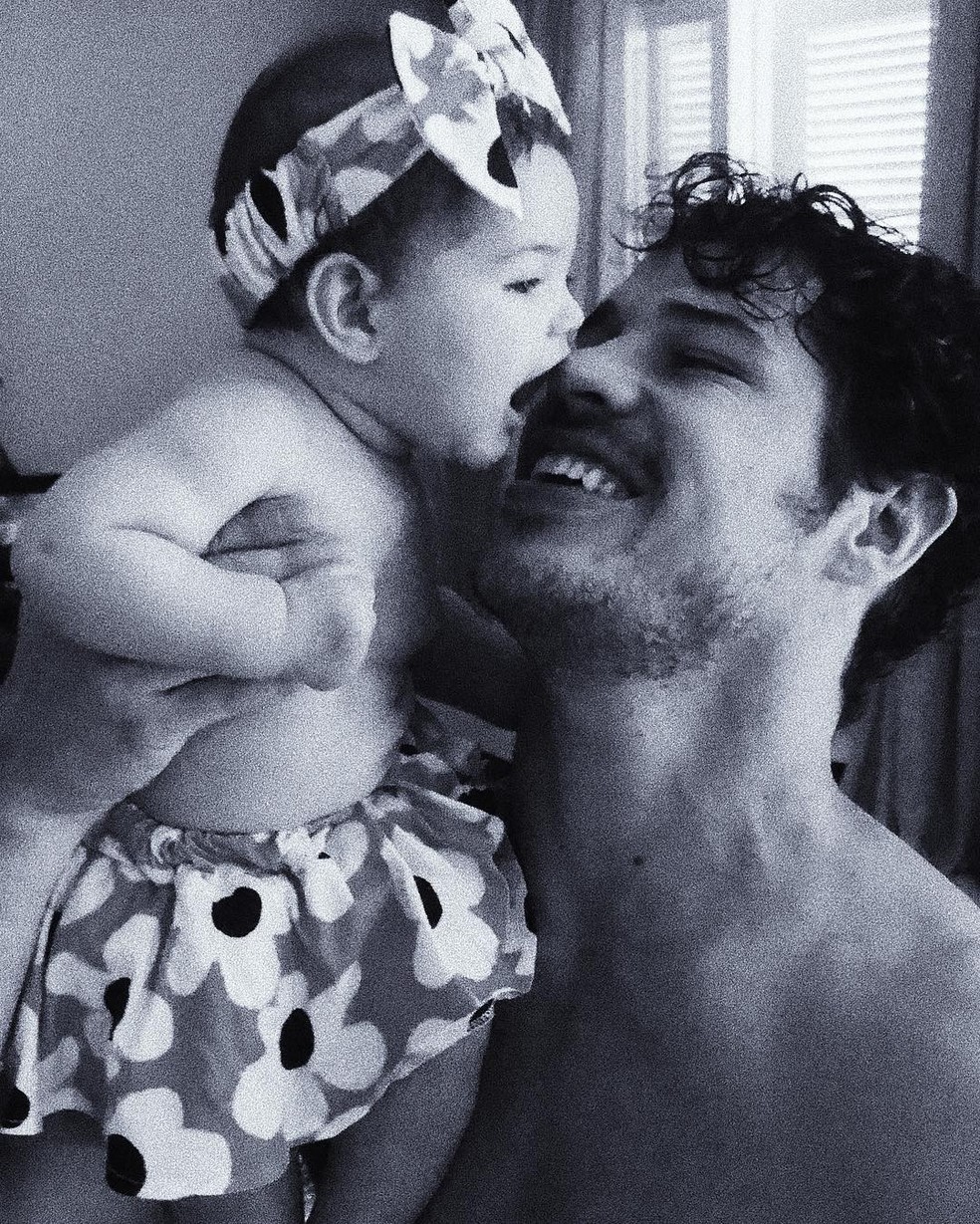 José Loreto e a filha, Bella (Foto: Instagram/ Reprodução) — Foto: Vogue