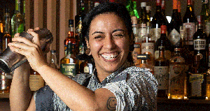 Dia do Bartender: conheça 5 mulheres que brilham na coquetelaria 