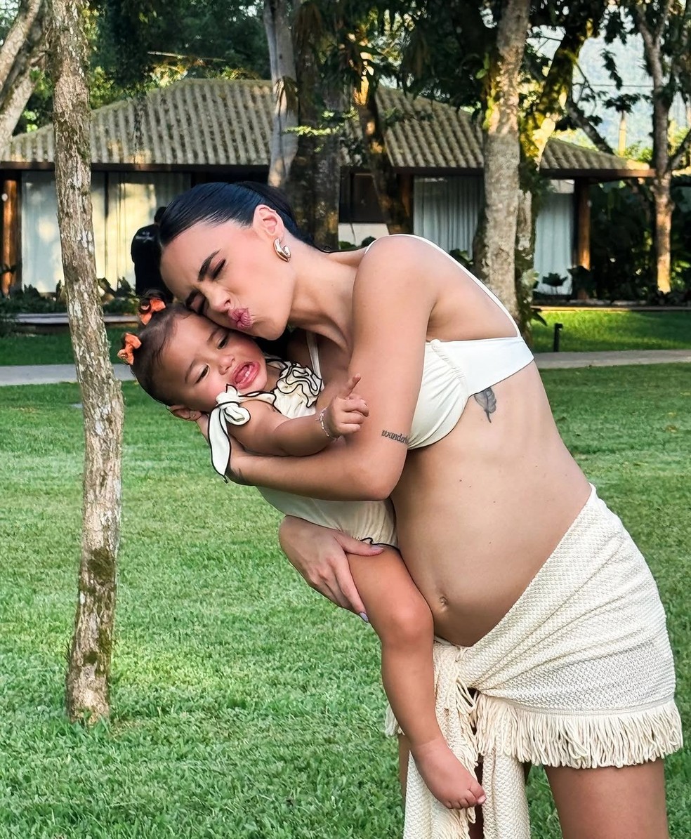 Bruna Biancardi posa com Mavie — Foto: Reprodução/Instagram