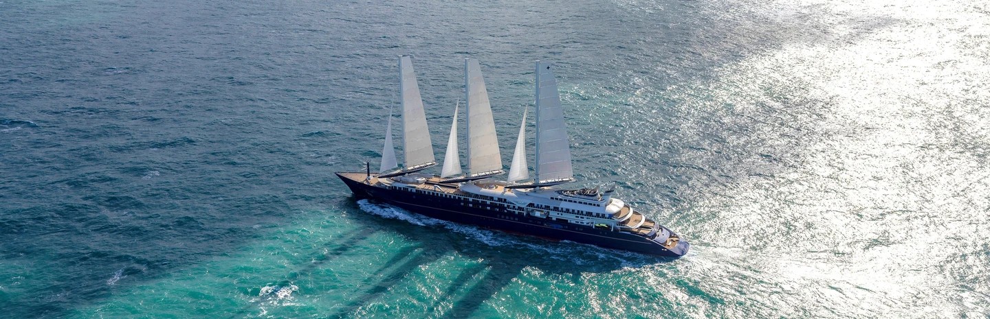 Em Cannes, a maior estrela francesa é o Orient Express instalado em pleno mar