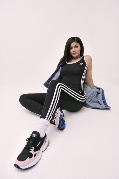 Adidas outlet kylie jenner